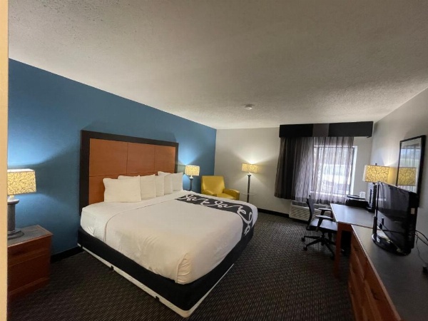 La Quinta by Wyndham Baton Rouge Siegen Lane image 18